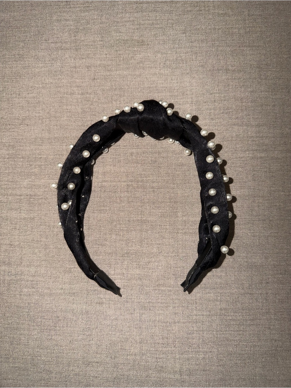 Black Pearl Embellished Knotted Headband